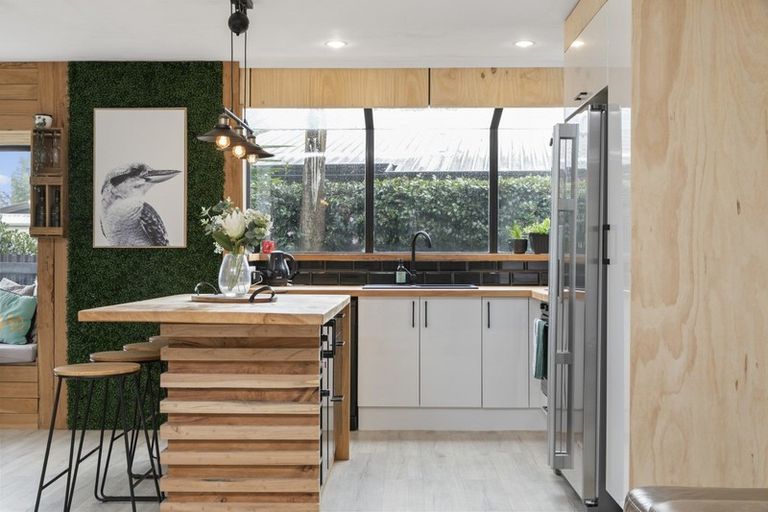 Photo of property in 6b Kaimai Place, Hairini, Tauranga, 3112