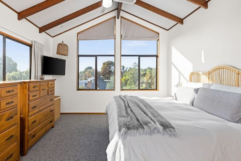 Photo of property in 3a Tauroa Road, Havelock North, 4130