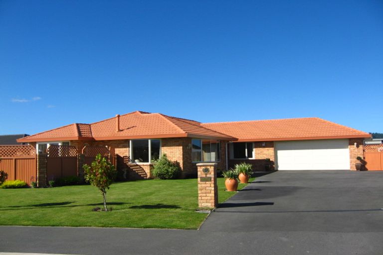 Photo of property in 2 Solway Place, Mosgiel, 9024