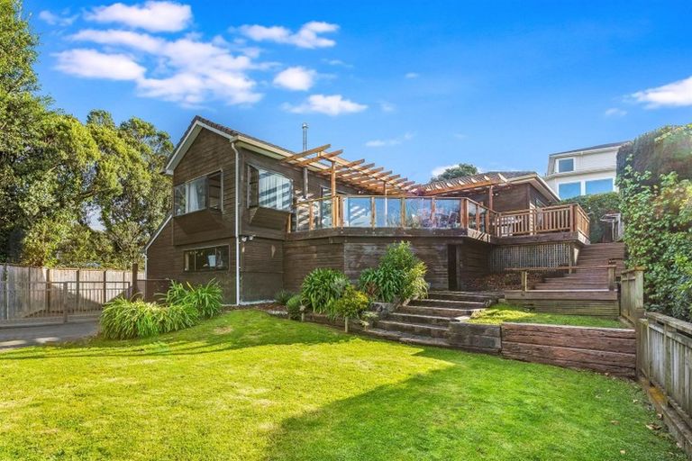 Photo of property in 77 Paremata Road, Paremata, Porirua, 5024