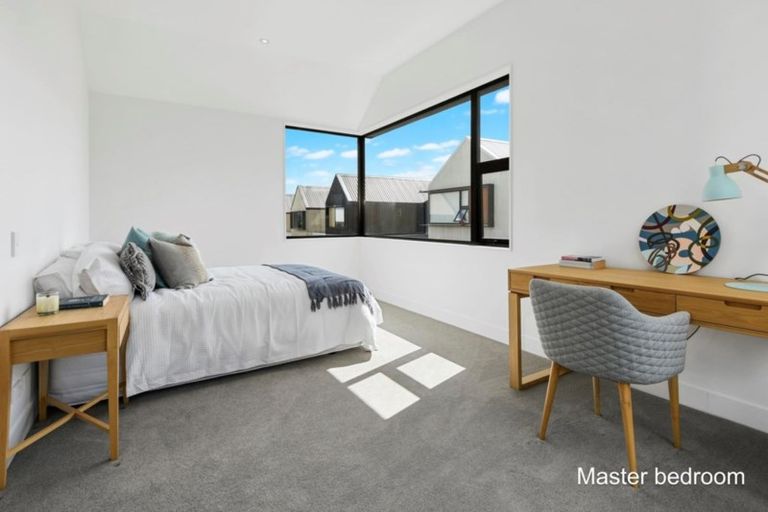 Photo of property in 12 Isitt Road, Hobsonville, Auckland, 0616