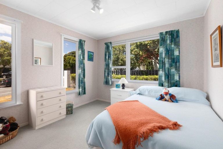 Photo of property in 20 Spinnaker Drive, Whitby, Porirua, 5024