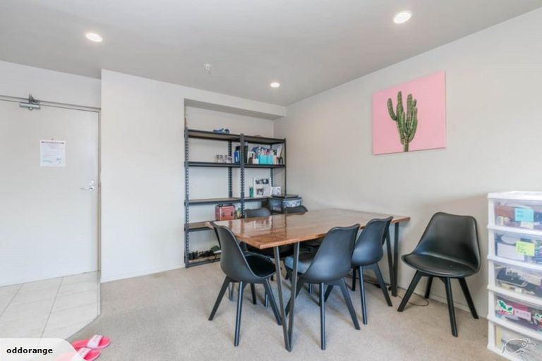 Photo of property in 2o/10 Crown Lynn Place, New Lynn, Auckland, 0600