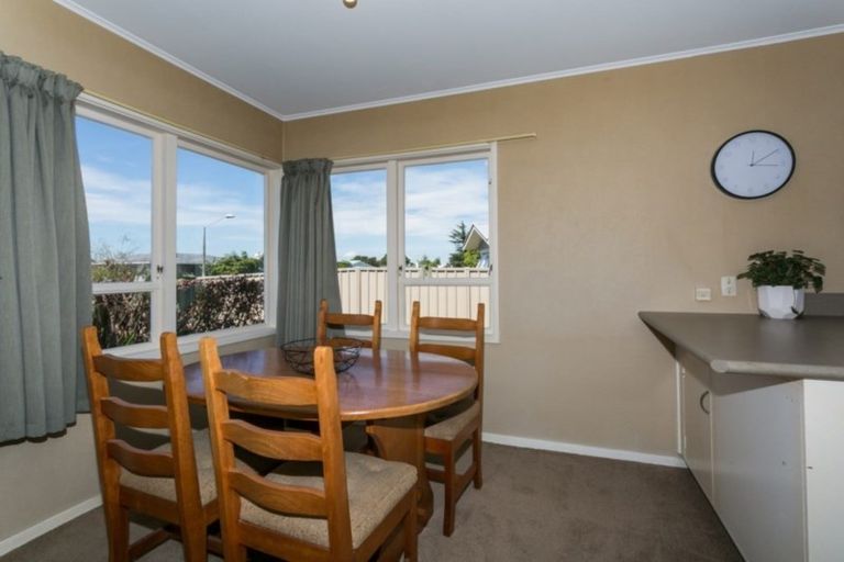 Photo of property in 17 Rochester Street, Tamatea, Napier, 4112
