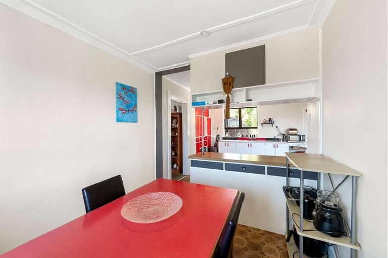 Photo of property in 32 Manuka Street, Castlecliff, Whanganui, 4501