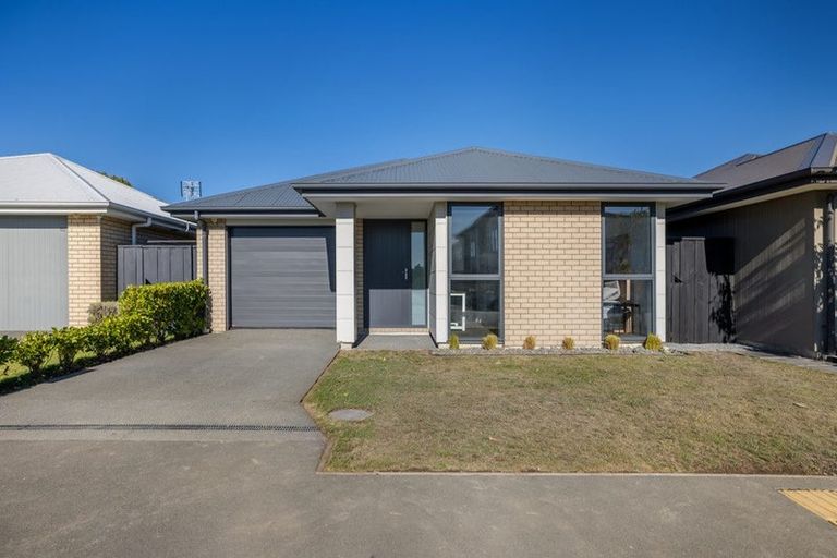 Photo of property in 13 Vildebeest Street, Halswell, Christchurch, 8025