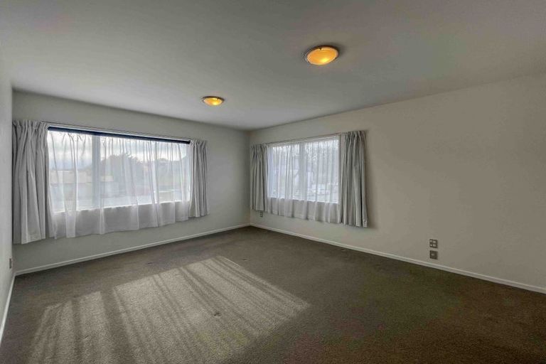 Photo of property in 88 Brockworth Place, Riccarton, Christchurch, 8011