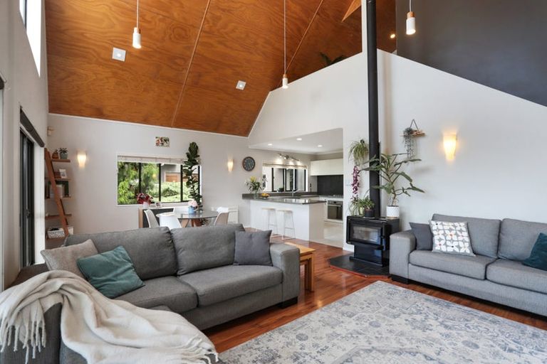 Photo of property in 428 Huia Road, Laingholm, Auckland, 0604