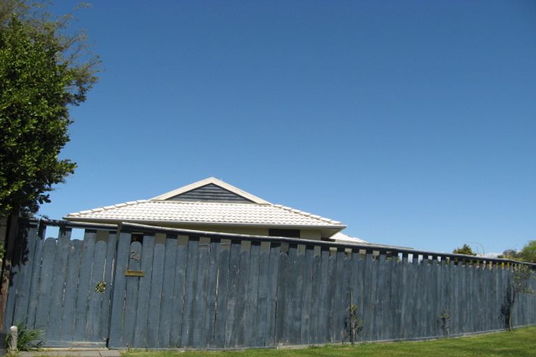 Photo of property in 24 Gibbs Drive, Woodend, 7610