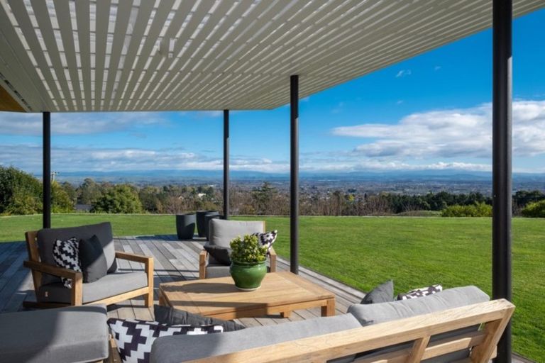 Photo of property in 207 Durham Drive, Havelock North, 4130