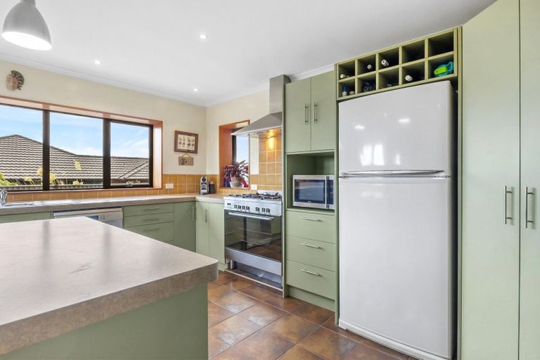 Photo of property in 41 Highgrove, Saint Clair, Dunedin, 9012