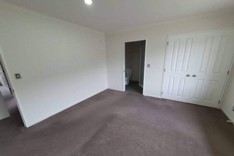 Photo of property in 4a Elcoat Avenue, Henderson, Auckland, 0612