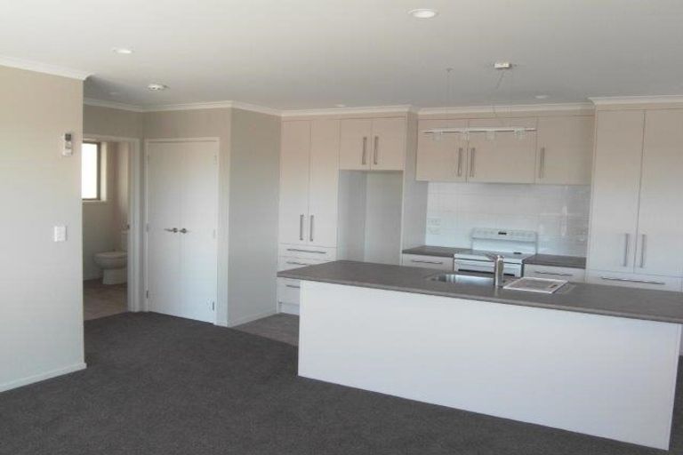 Photo of property in 11 Lavender Close, Spotswood, New Plymouth, 4310