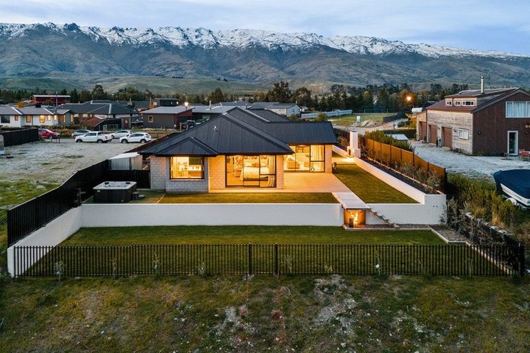 Photo of property in 8 Pegasus Court, Mount Pisa, Cromwell, 9383