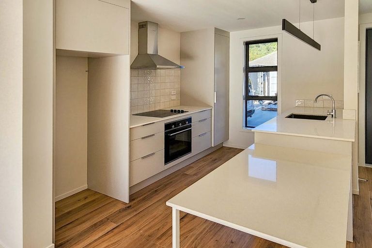 Photo of property in 2/11 Lees Grove, Wainuiomata, Lower Hutt, 5014