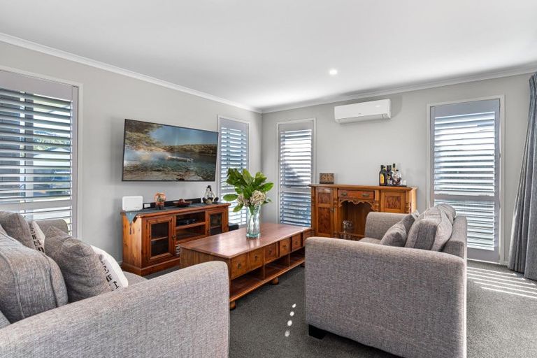 Photo of property in 120 Whakaturou Crescent, Pyes Pa, Tauranga, 3112