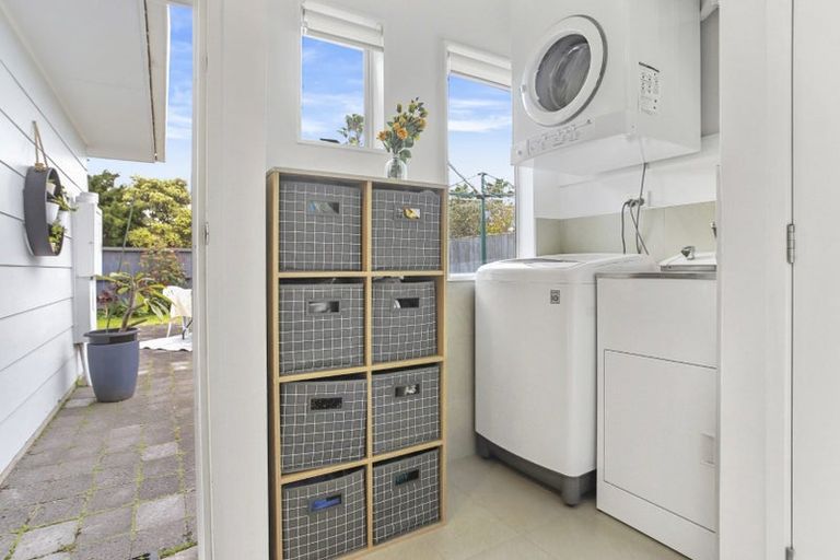 Photo of property in 1/6 Bingara Place, Favona, Auckland, 2024