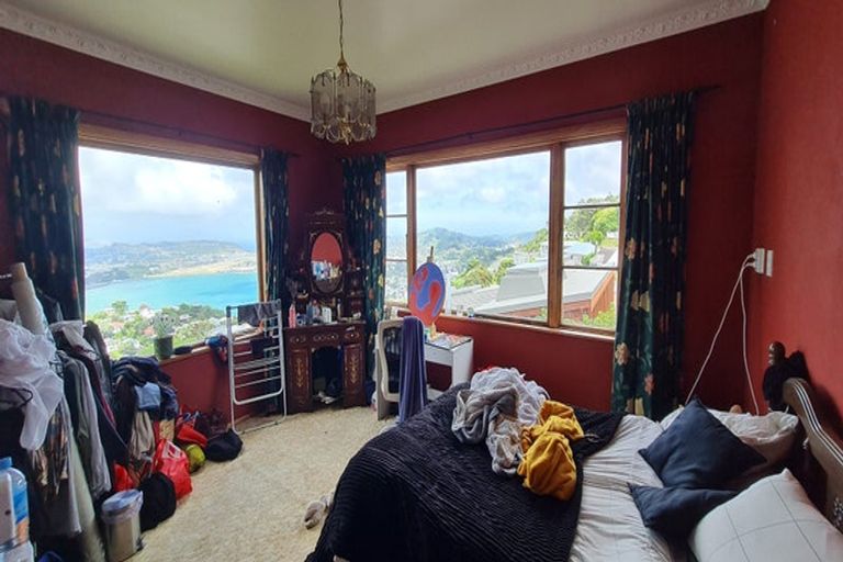 Photo of property in 19 Alexandra Road, Roseneath, Wellington, 6021