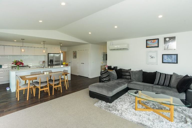 Photo of property in 23 Whakatomo Place, Havelock North, 4130