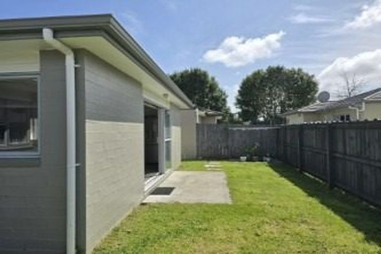 Photo of property in 11 Pipipi Crescent, Takanini, 2112