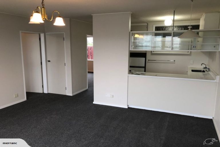 Photo of property in 26 Duchess Place, Maupuia, Wellington, 6022