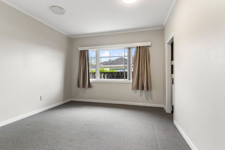 Photo of property in 31 Clevedon Road, Papakura, 2110