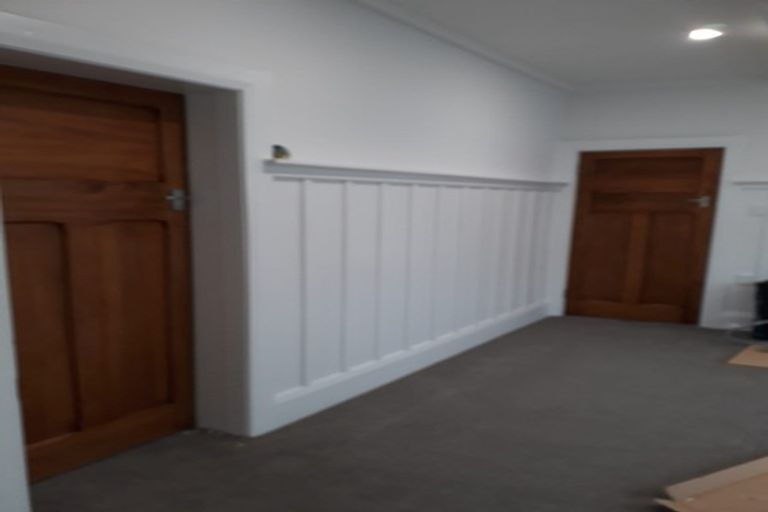 Photo of property in 24 Kauri Street, Eastbourne, Lower Hutt, 5013