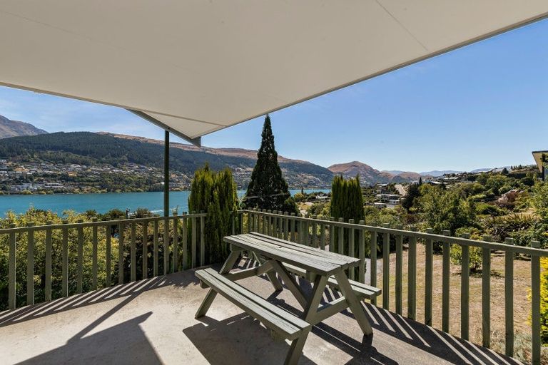 Photo of property in 582 Peninsula Road, Kelvin Heights, Queenstown, 9300