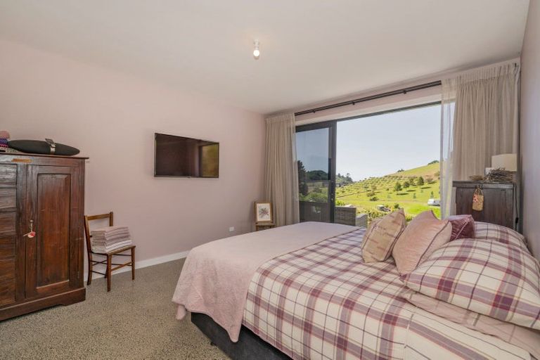 Photo of property in 40 Spikes Way, Whitianga, 3510