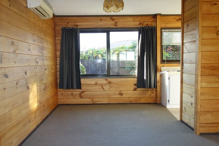 Photo of property in 19 Factory Road, Belfast, Christchurch, 8051