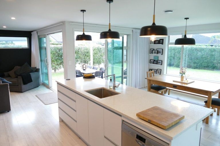 Photo of property in 18 Maniaroa Drive, Katikati, 3129