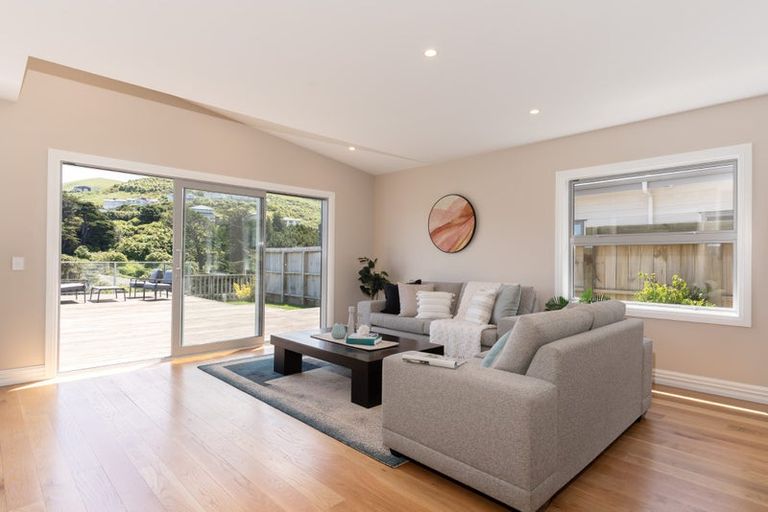 Photo of property in 22 Farnworth Terrace, Churton Park, Wellington, 6037