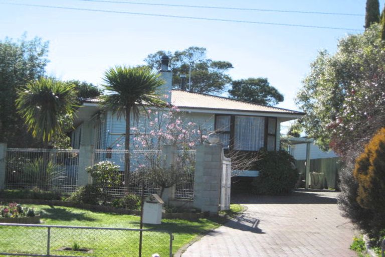 Photo of property in 13 Palmerston Road, Havelock North, 4130
