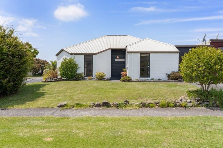 Photo of property in 105 Everitt Crescent, Whangamata, 3620