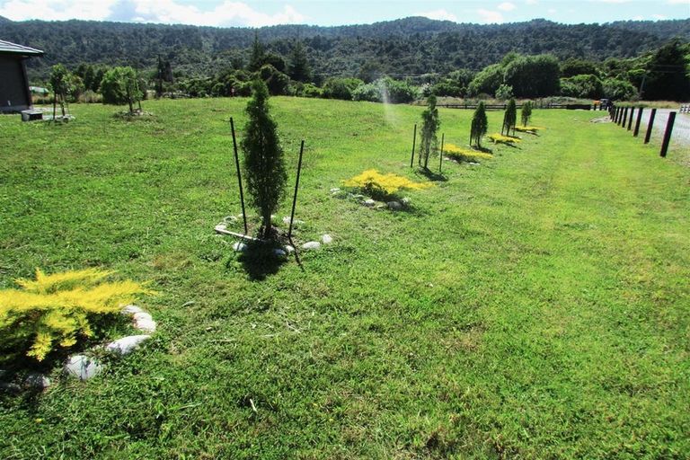 Photo of property in 2 Aorangi Drive, Greymouth, 7805