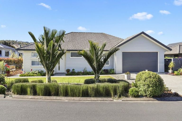 Photo of property in 14 Trevally Place, Snells Beach, 0920