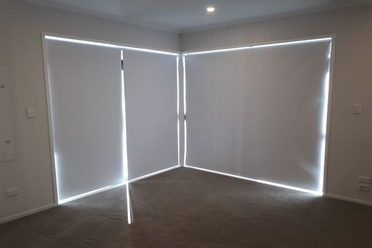 Photo of property in 17 Tuatua Road, Hobsonville, Auckland, 0616