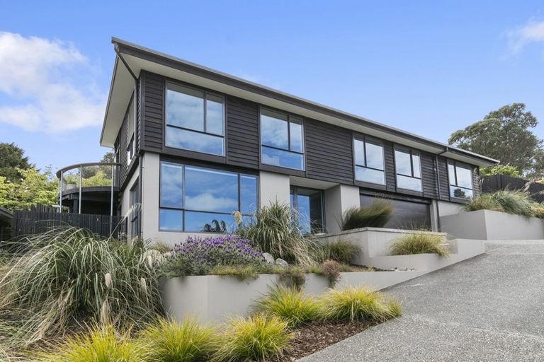 Photo of property in 58b Pekanga Road, Normandale, Lower Hutt, 5010