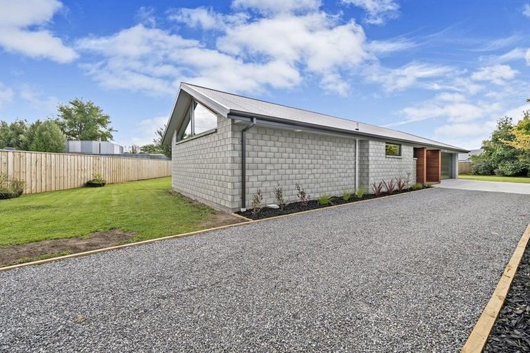 Photo of property in 13 Taiaroa Place, Southbridge, 7602