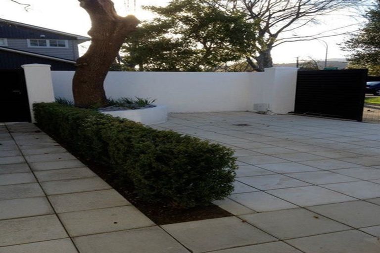 Photo of property in 2 Blundell Way, Heretaunga, Upper Hutt, 5018