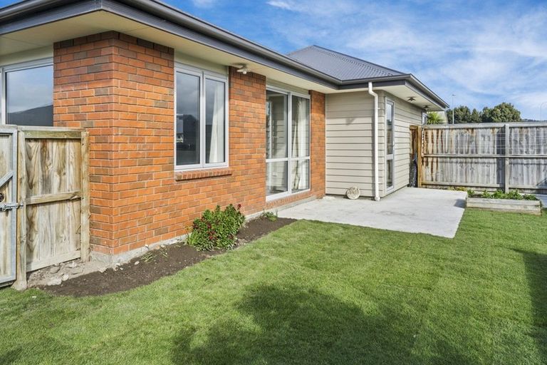 Photo of property in 1/4 Saint Peters Close, Woolston, Christchurch, 8062
