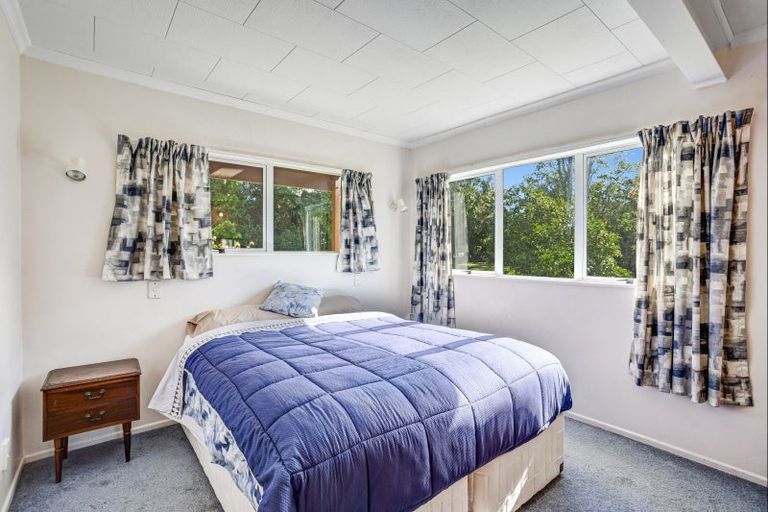 Photo of property in 42 Koraha Road, Kumeu, 0892