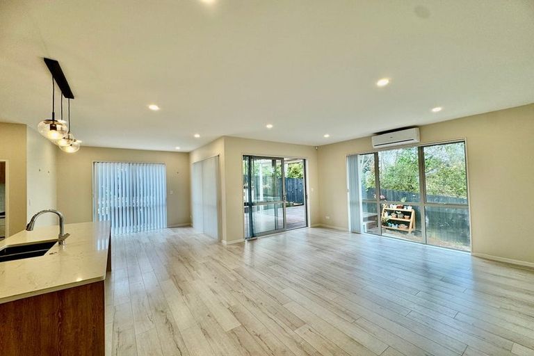 Photo of property in 42 Cresta Avenue, Beach Haven, Auckland, 0626