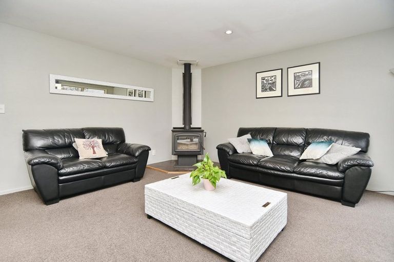 Photo of property in 16 Pepperwood Place, Shirley, Christchurch, 8061