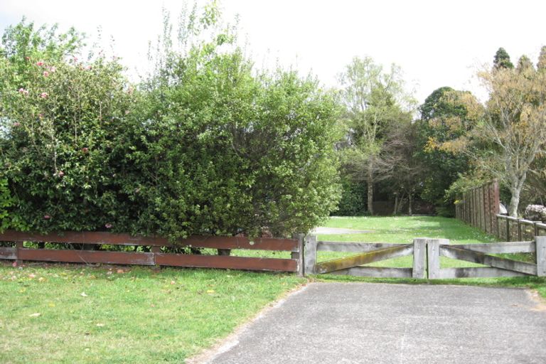 Photo of property in 32 Wharetoroa Drive, Rotoiti Forest, Rotorua, 3074