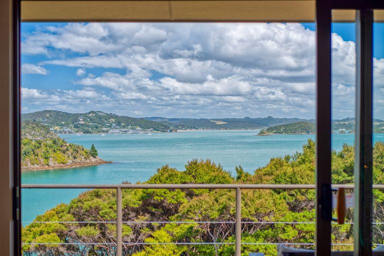 Photo of property in 37 Gilbert Mair Rise, Russell, 0272