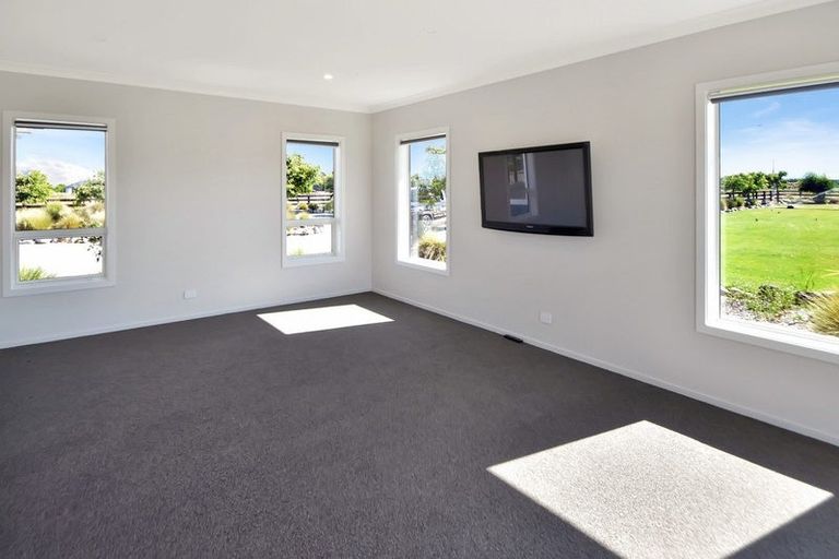 Photo of property in 5 Homestead Avenue, Twizel, 7999