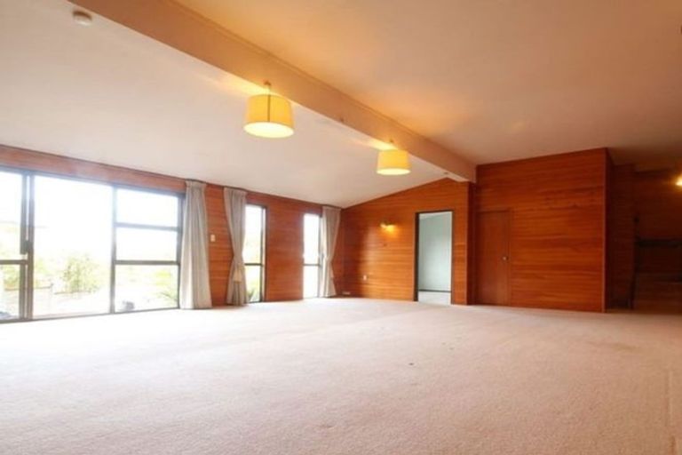 Photo of property in 51 Wyoming Avenue, Murrays Bay, Auckland, 0630