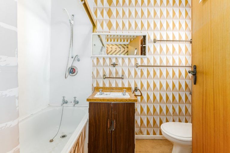 Photo of property in 30a The Track, Plimmerton, Porirua, 5026