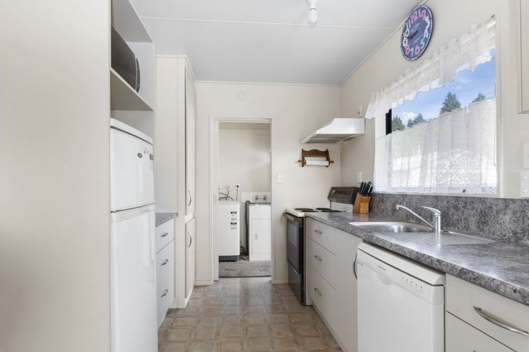 Photo of property in 45a Aquarius Drive, Kawaha Point, Rotorua, 3010